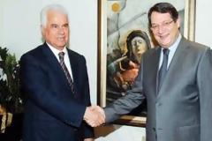Τουρκικά παιχνίδια με δείπνα για Αναστασιάδη - Έρογλου