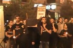 Τέλεσαν την «κηδεία» του Πανεπιστημίου Δ. Μακεδονίας με…φέρετρο και…κηδειόσημο! [Video]