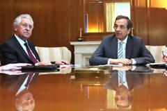 Εμπλοκή με τις απολύσεις: Εκτακτη σύσκεψη αρχηγών Σάββατο μεσημέρι με αίτημα Κουβέλη