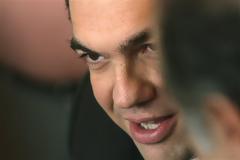 Την παραίτηση της κυβέρνησης και την προσφυγή στις κάλπες ζήτησε ο Αλέξης Τσίπρας
