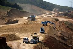 Επανεκκινούν τα έργα στους αυτοκινητόδρομους