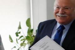 Γιατί ο γενικός εισαγγελέας της Κύπρου φοβάται τους πολιτικούς;