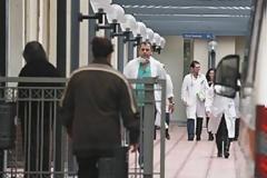 Έρχονται απολύσεις και στην Υγεία δια χειρός κυβέρνησης-τρόικας! Ποιοι κινδυνεύουν