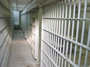 Φωτογραφία για Αναστάτωση στις νέες φυλακές της Αγυάς - Κρατούμενοι αρνούνταν να μπουν στα κελιά τους