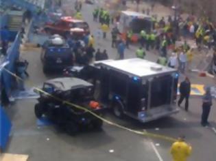 Φωτογραφία για Τρόμος και χάος: Τραυματίες και νεκροί από δύο εκρήξεις στο Μαραθώνιο της Βοστόνης - Δείτε video