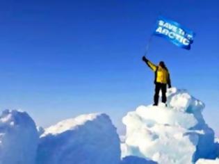 Φωτογραφία για Greenpeace:Φύτεψε σημαία στο βυθό της Αρκτικής