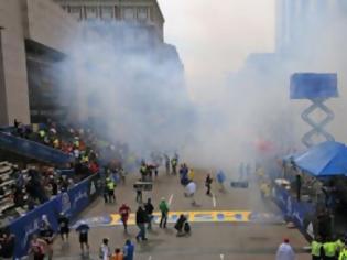 Φωτογραφία για Τρόμος στη Βοστόνη - Nεκρό 8χρονο αγόρι από τις απανωτές εκρήξεις στον Μαραθώνιο - Oι βόμβες είχαν λεπίδες και καρφιά! - Δείτε video