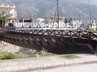 Φωτογραφία για Γέφυρα κίνδυνος - θάνατος για δεκάδες παιδάκια στο Βόλο