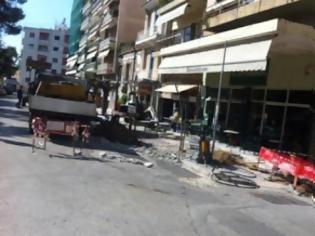 Φωτογραφία για Πάτρα: Σκάβουν και σπάνε για 4η φορά τα πεζοδρόμια στην πλατεία Υψηλών Αλωνίων