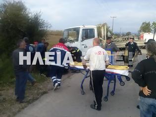 Φωτογραφία για Ηλεία: Nέα τραγωδία - Μοιραία σύγκρουση για 23χρονη στα Λεχαινά - Το μηχανάκι της σφηνώθηκε σε φορτηγό