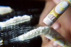 Guardian: Οι εθισμένοι στην κοκαΐνη τραπεζίτες είναι η πραγματική αιτία της κρίσης...!!!