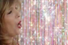 Το Βήμα υπερασπίζεται την Kατερίνα Στανίση για την επίθεση που δέχθηκε μετά τη γνωστή διαφήμιση