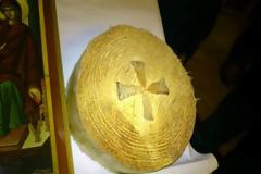 Έκοψαν δέντρο και βρήκαν μέσα σχηματισμένo σταυρό!