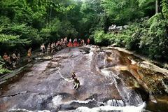 Μια υπέροχη φυσική… νεροτσουλήθρα!