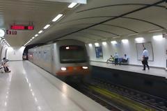 Αστυνομικός αποτρέπει απόπειρα αυτοκτονίας και γίνεται ήρωας