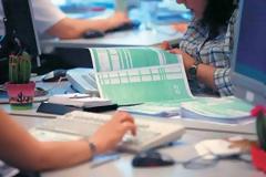 Δεν θα υποβάλουν φορολογικές δηλώσεις άνεργοι, στρατιώτες και φοιτητές έως 25 ετών