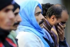 Σε απεργία πείνας δώδεκα παράνομοι μετανάστες στη Μυτιλήνη