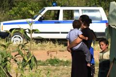 Πάτρα: Σε εξέλιξη επιχείρηση απομάκρυνσης Pομά από το Καστρίτσι