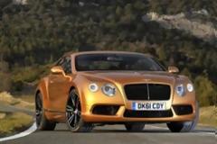 Τετράθυρο κουπέ ετοιμάζει η Bentley