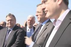 To παρασκήνιο της κοινής παρουσίας Σαμαρά - Βενιζέλου στο Ζευγολιατό