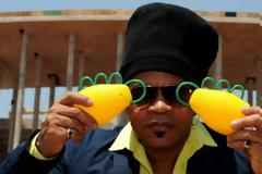 «ΚΑΣΙΡΟΛΑΣ» ΑΝΤΙ ΓΙΑ... ΒΟΥΒΟΥΖΕΛΕΣ ΣΤΟ ΜΟΥΝΤΙΑΛ 2014! *VIDEOS*