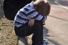 Έδιωξε 10χρονο από το μαγαζί του γιατί ήταν Γερμανός!