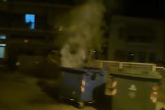 Aγρίνιο: Αναστάτωση σε πολλές γειτονιές από φωτιές σε κάδους