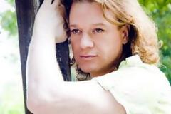 Πέτρος Γαϊτάνος: «Δεν με ενδιαφέρει καθόλου το sex»!