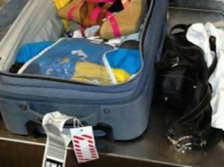 Φωτογραφία για ΣΟΚ: Βρήκαν ανθρώπινο κρανίο και δόντια μέσα σε δοχείο στο αεροδρόμιο!