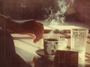 Φωτογραφία για Με καφέ και τσιγάρο...