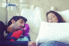 Κοιμόταν δίπλα της επί δυο χρόνια, ενώ εκείνη ήταν σε κώμα και 