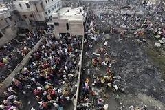 Μπανγκλαντές: Εκατοντάδες χιλιάδες οργισμένοι διαδηλωτές στα περίχωρα της Ντάκα