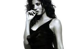 Ερωτικά ραντεβού μέσω Facebook έκλειναν στη Δήμητρα Ματσούκα