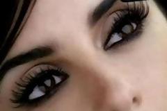 Έχεις μικρά μάτια;