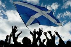 Αγγλική απόπειρα τρομοκράτησης της Σκοτίας μέσω λίρας