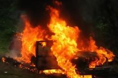 Στις φλόγες αυτοκίνητο στο Ηράκλειο