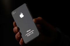 Ο θρυλικός hacker του iPhone πιάνει δουλειά στη Google!