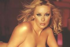 Κατερίνα Κανονίδου: Το sex symbol των 90s τότε και τώρα!