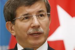 Το μισό Αιγαίο αμφισβήτησε πάλι ο Νταβούτογλου!