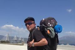 3052 - Εκπλήρωσε, παρά τα εμπόδια, το τάμα του. Με τα πόδια από την Πάτρα στο Άγιο Όρος!