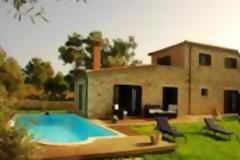 H βίλα που... μπαινόβγαινε στην επένδυση Πατρινού επιχειρηματία