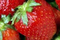 Υγεία: Οι λόγοι που πρέπει να τρώτε φράουλες