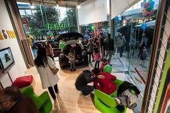 Το ADAM βρίσκεται πλέον σε έναν από τους πιο εμπορικούς δρόμους της Κηφισιάς