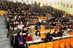 Σκονάκια μέσω κινητών