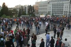 Ποιοί αγανακτισμένοι; Δείτε φωτογραφίες από το Σύνταγμα