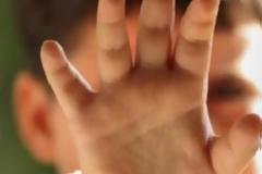 Βρέθηκαν οι γονείς του μωρού που περιφερόταν μόνο του στο πάρκο