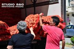 Κοσμοσυρροή για τις πατάτες και τα κρεμμύδια του Εργατικού Κέντρου Ναυπλίου