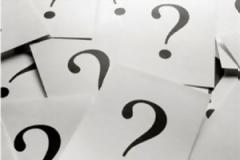 Ποιος βουλευτής εμφανίστηκε με... μουσταρδί παντελόνι;