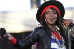 Γλίτωσε την φυλακή κι επιστρέφει με δίσκο η Λορίν Χιλ