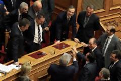 Υπερψηφίστηκε με 168 «ναι», 123 «όχι» ΚΑΙ 1 παρον» το πολυνομοσχέδιο...!!!